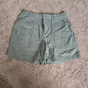 croft & barrow olive cargo shorts